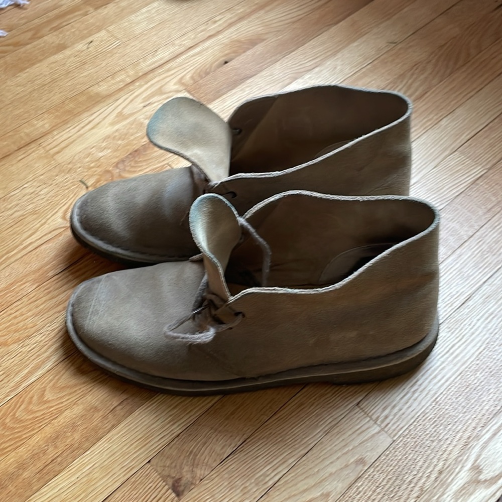 Clark’s Chukka - Picture 2 of 4